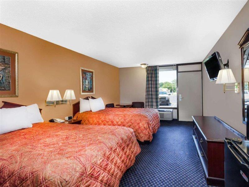 Days Inn By Wyndham Martin Dış mekan fotoğraf
