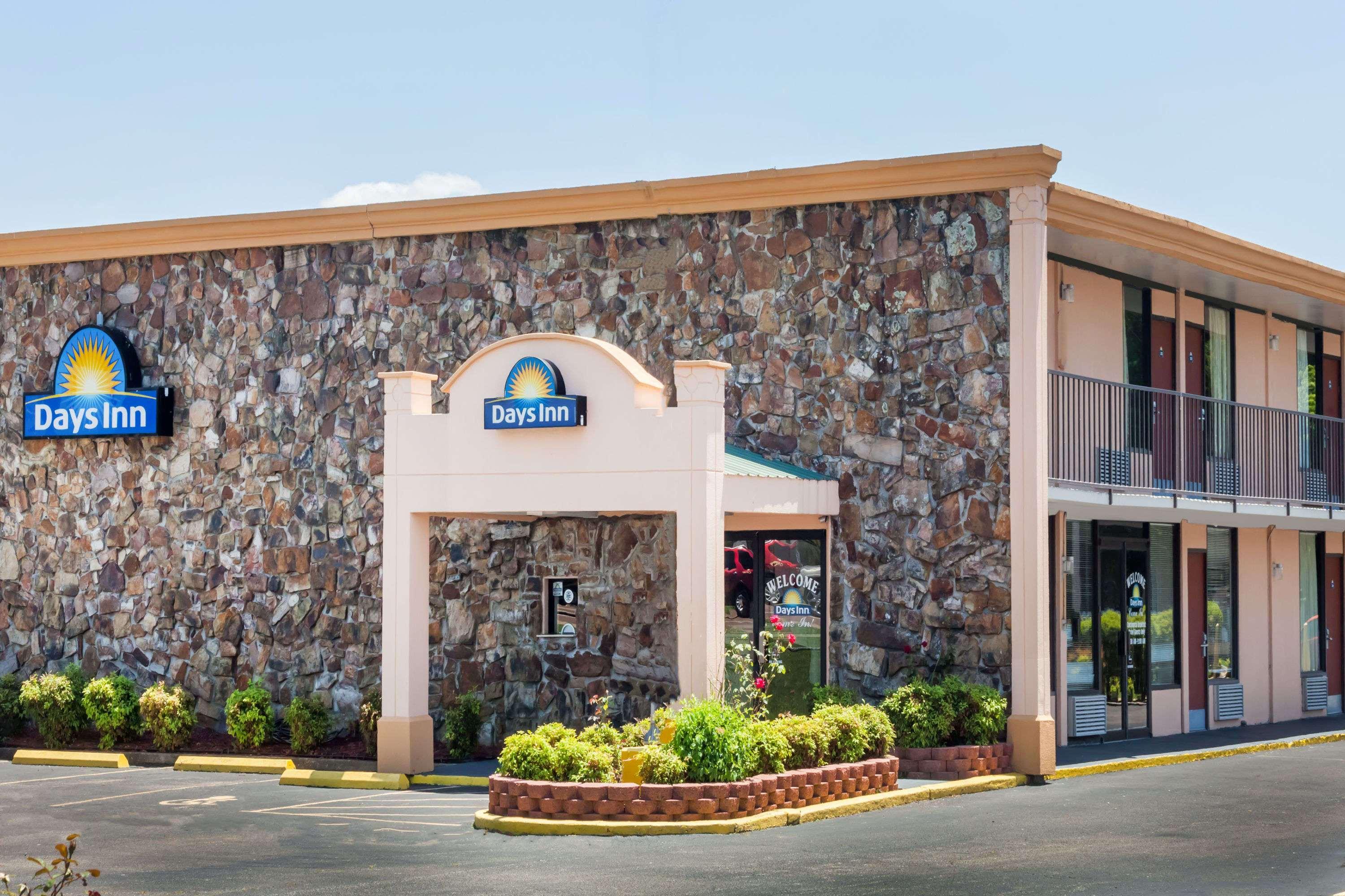 Days Inn By Wyndham Martin Dış mekan fotoğraf