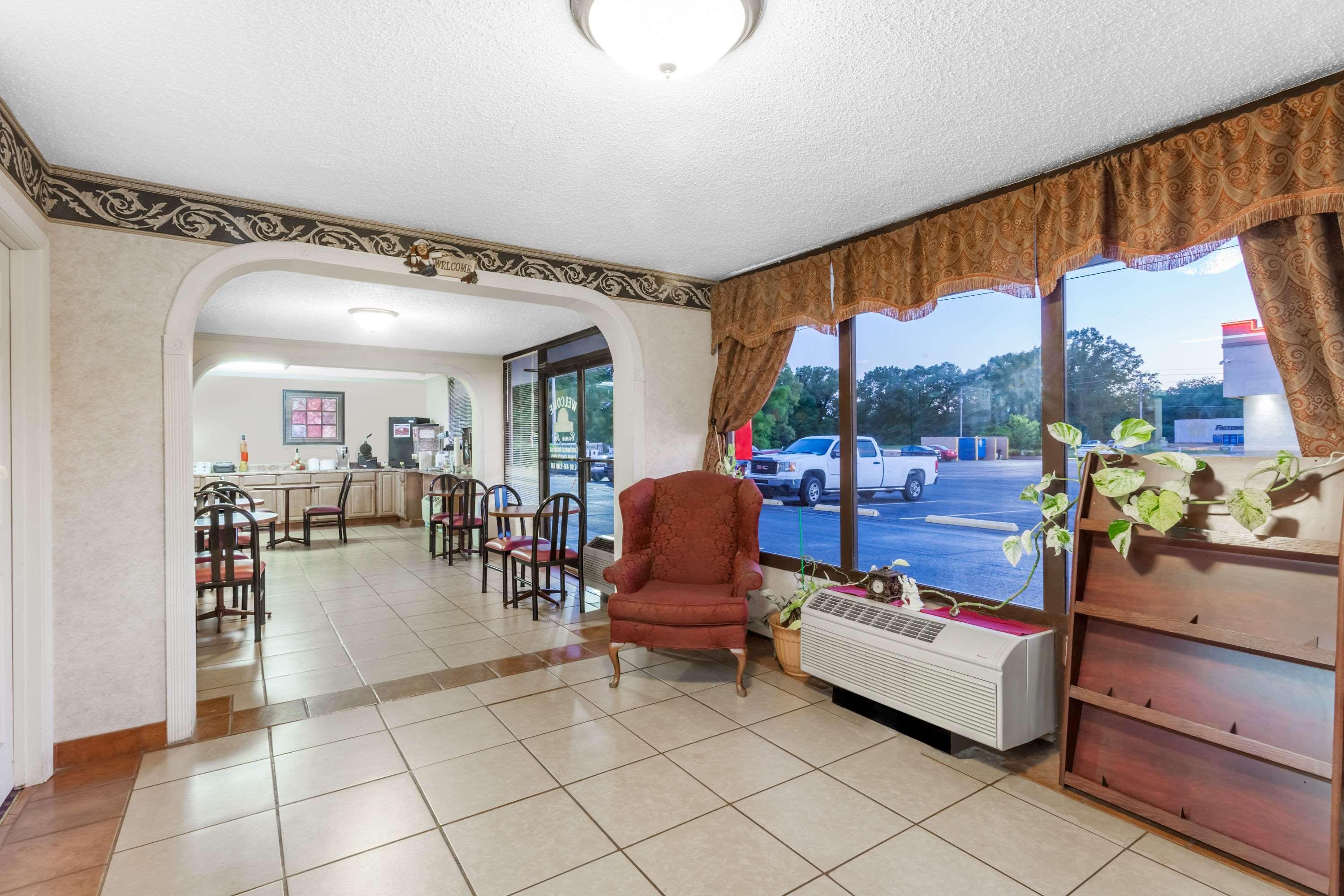 Days Inn By Wyndham Martin Dış mekan fotoğraf
